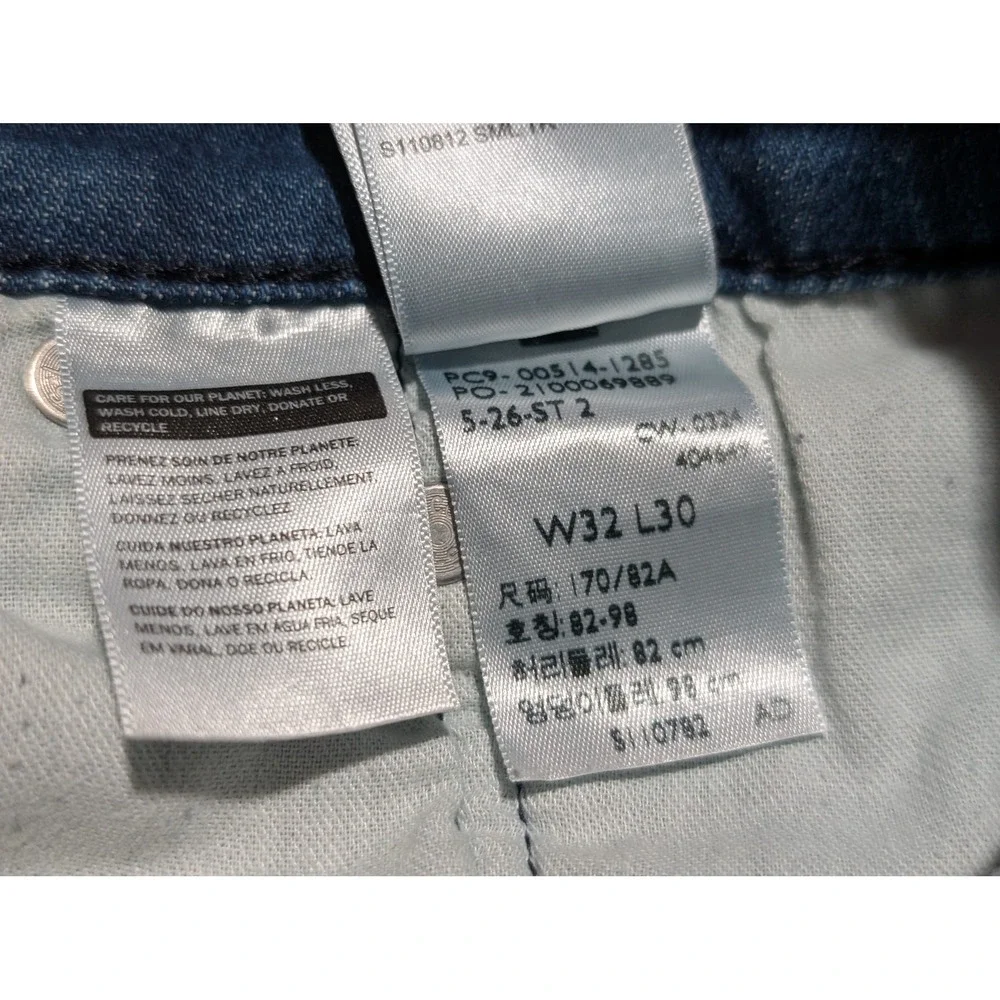 Levi's Jeans Mens 32x30 Blue 514 Straight Fit Medium Wash Denim Classic‎ Casual